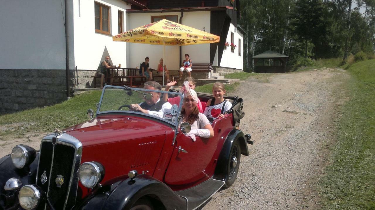 Penzion Jizerka Jablonec nad Nisou Buitenkant foto